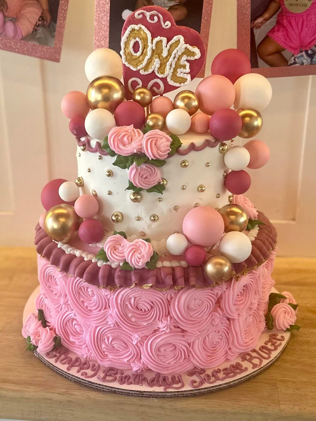 Themed cake creation