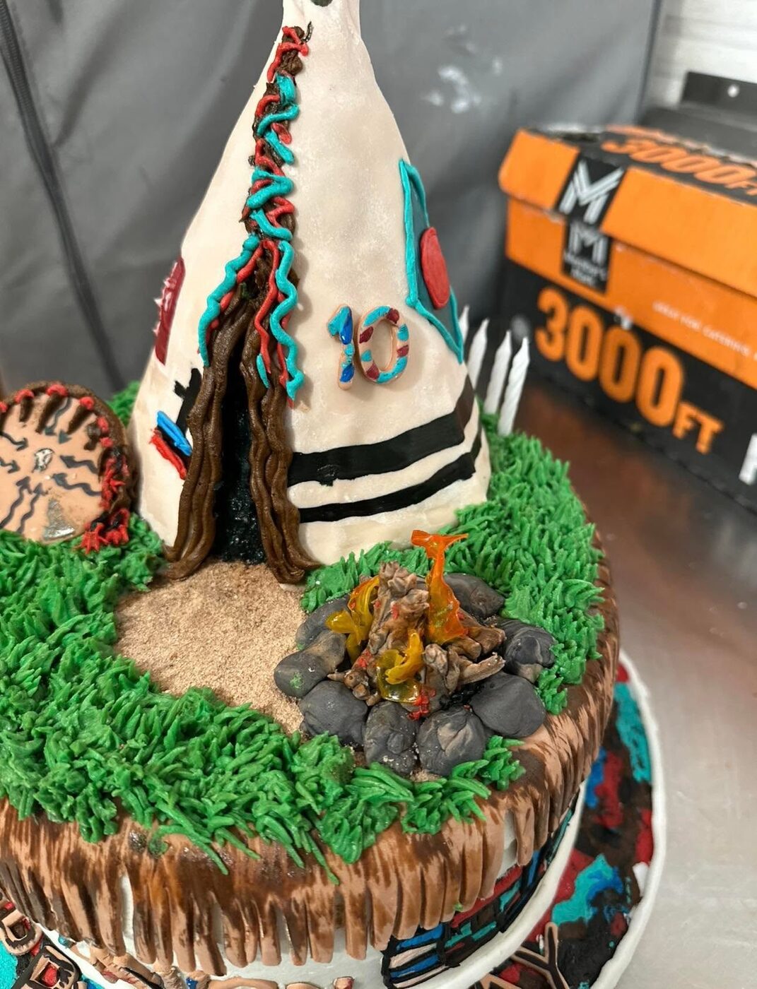 Themed cake creation