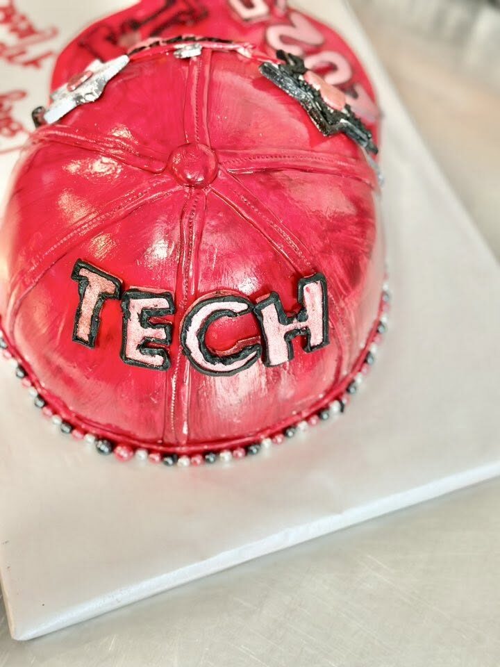 Themed cake creation
