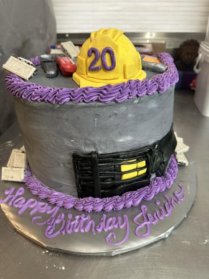 Themed cake creation