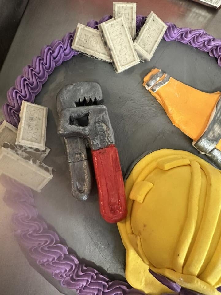 Birthday cake creation