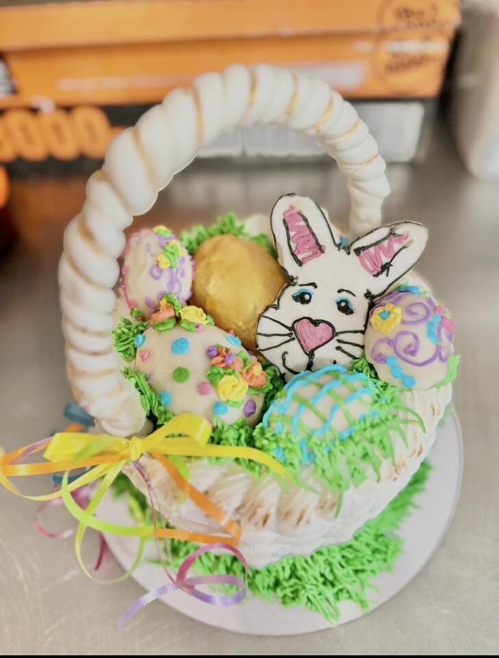 Themed cake creation