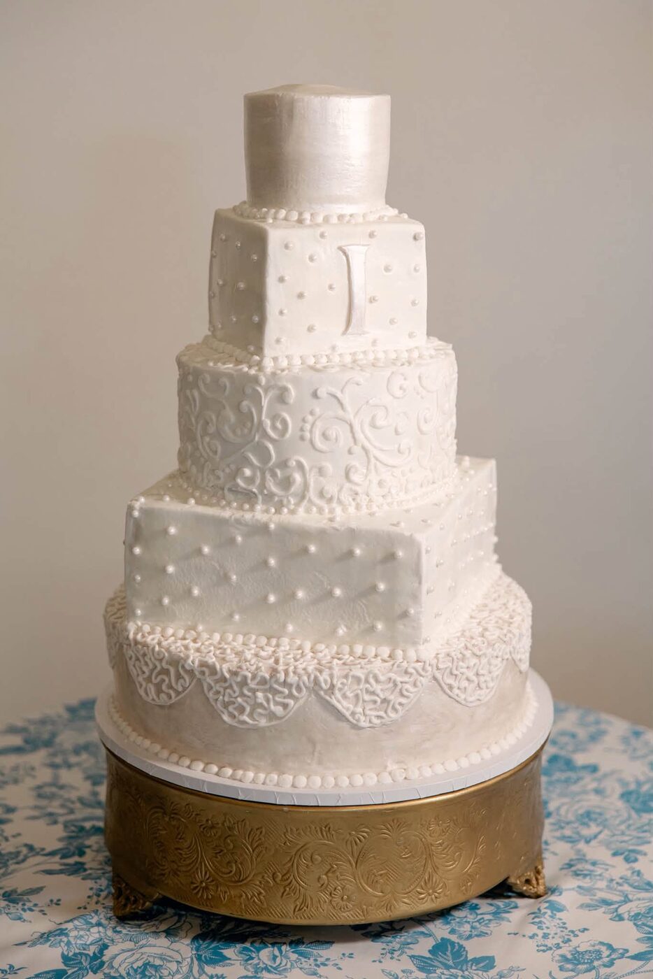 Wedding cake creation